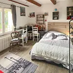 Maison Piscine A Hébergement de vacances
