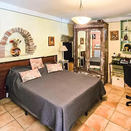 Maison Piscine A * אנדוזה